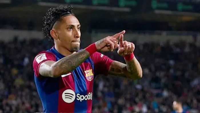 Barcelona chịu cú sốc khi ngôi sao tấn công Raphinha và thủ môn số 1 Joan Garcia phải nghỉ thi đấu trong vài tuần tới.