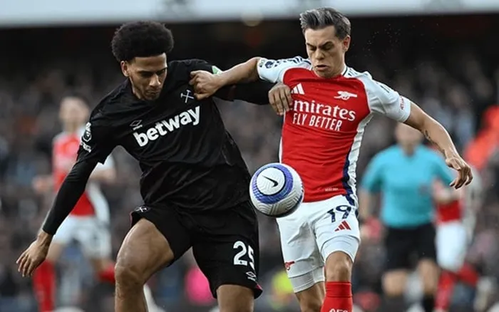 Arsenal phải phá vỡ vận đen trong trận derby London với West Ham