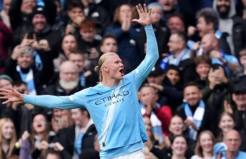 Erling Haaland ghi 23 bàn thắng chỉ sau 13 trận cho Man.City và đội tuyển Na Uy.