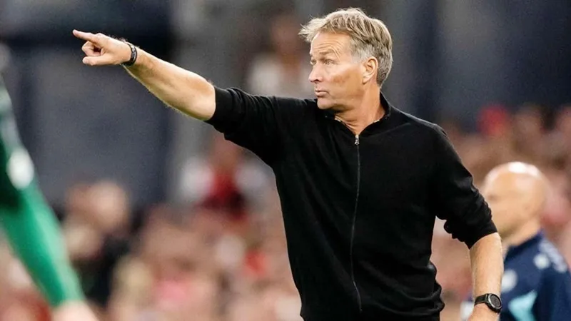 HLV Kasper Hjulmand của Bayer Leverkusen khẳng định đội bóng của ông tự tin sẽ giành được kết quả tốt.