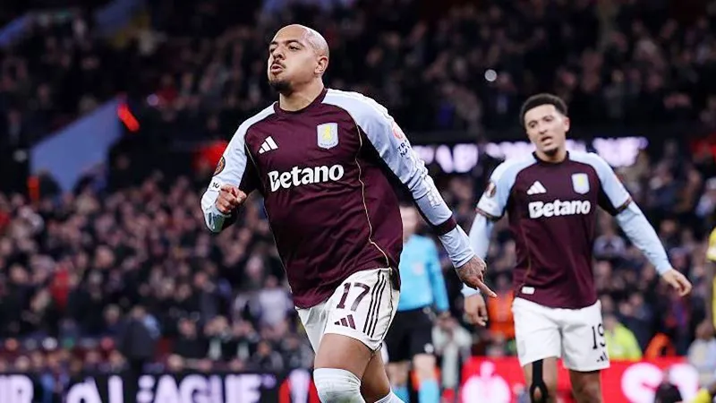 Donyell Malen đã ghi 2 bàn giúp Aston Villa đánh bại Young Boys 2-1.