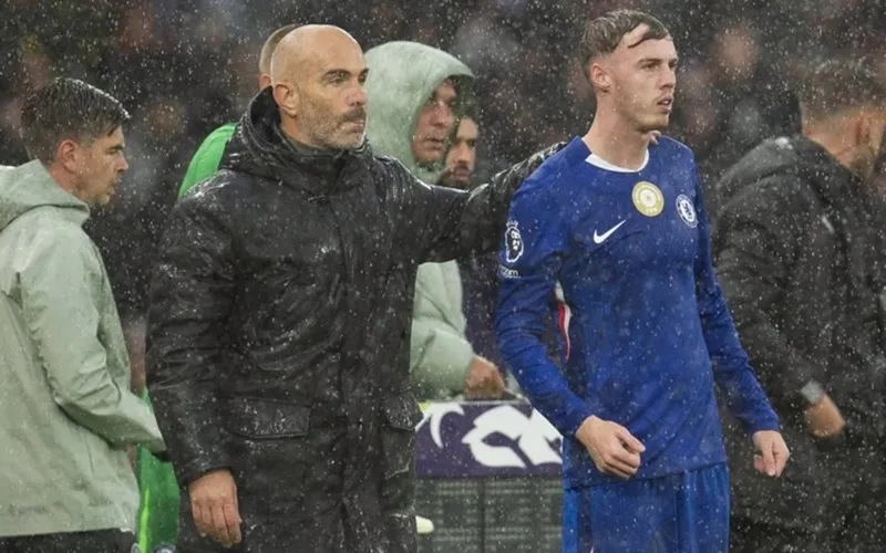 HLV Enzo Maresca và cậu học trò cưng Cole Palmer