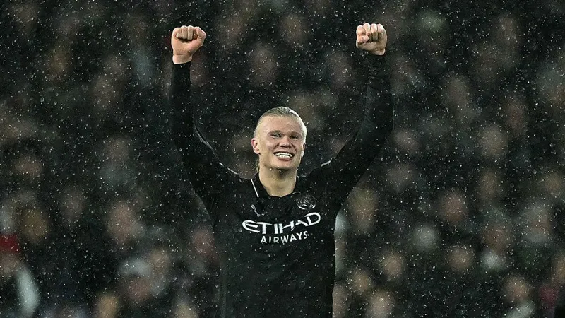 Erling Haaland trở thành cầu thủ nhanh nhất gia nhập CLB 100 bàn thắng tại Ngoại hạng Anh.