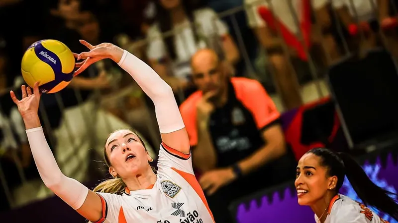 Những pha kiến tạo của Jenna Gray đã giúp Osasco giành chiến thắng trước nhà vô địch châu Á.