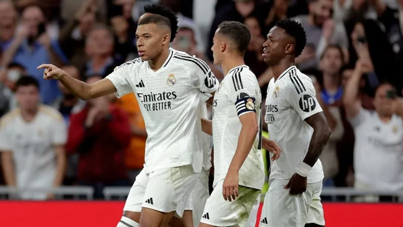 Kylian Mbappe ghi bàn giúp Real Madrid giành chiến thắng 2-1 trên sân Alaves.