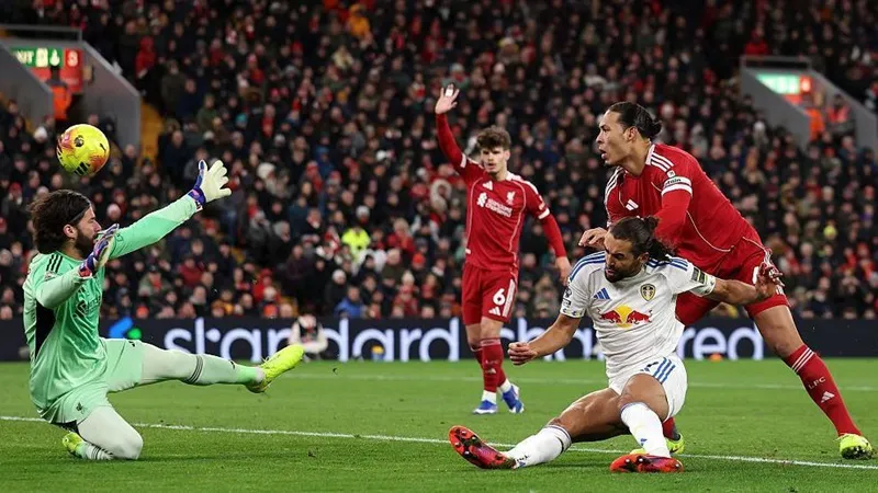 Liverpool kéo dài chuỗi trận bất bại lên 8 trận nhưng không thể thắng Leeds United trên sân nhà.