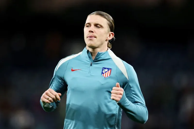 Conor Gallagher kết thúc 17 tháng không tốt ở Atletico Madrid để trở lại Anh gia nhập Tottenham.