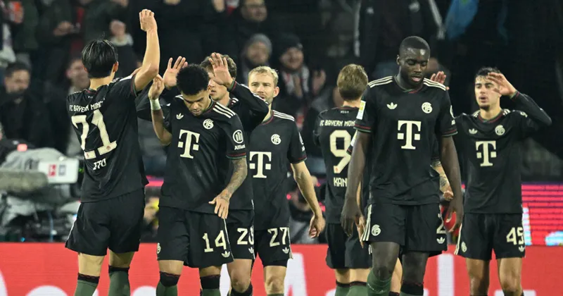 Bayern Munich thắng 3-1 tại Cologne để hoàn thành nữa mùa giải tốt nhất lịch sử CLB.