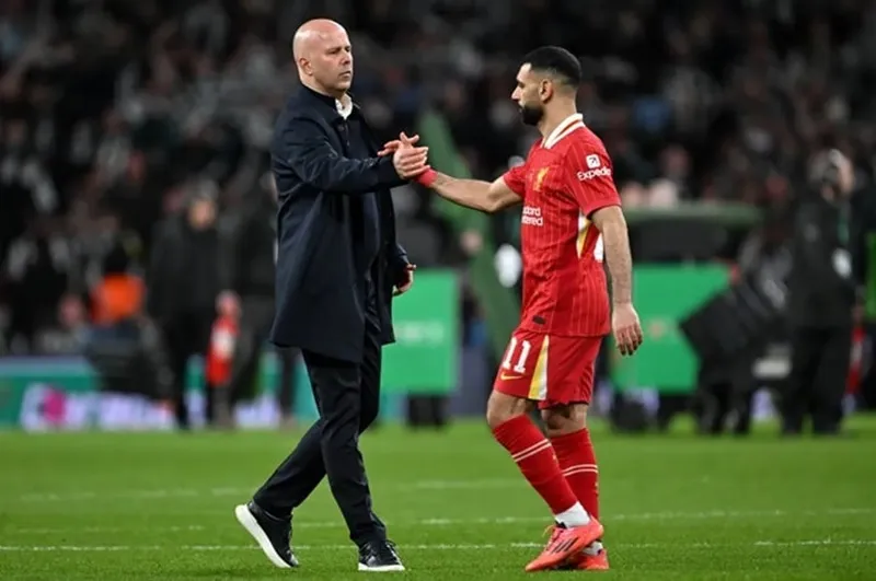 Arne Slot quả quyết Salah vẫn là nhân tố quan trọng của Liverpool