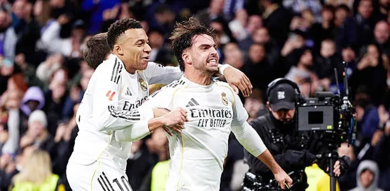Real Madrid đánh bại Levante 2-0 mang về chiến thắng đầu tiên cho tân HLV Alvaro Arbeloa.