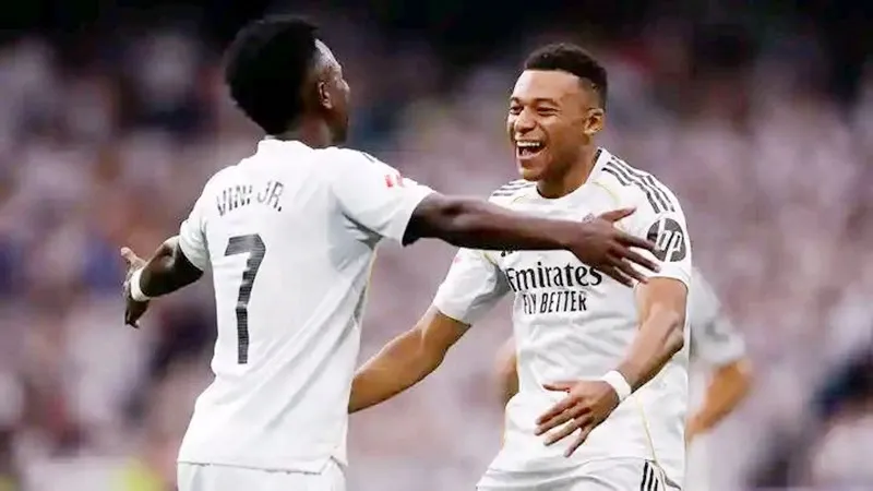 Kylian Mbappe đã chỉ trích các cổ động viên Real Madrid vì la ó nhắm vào Vinicius Junior.