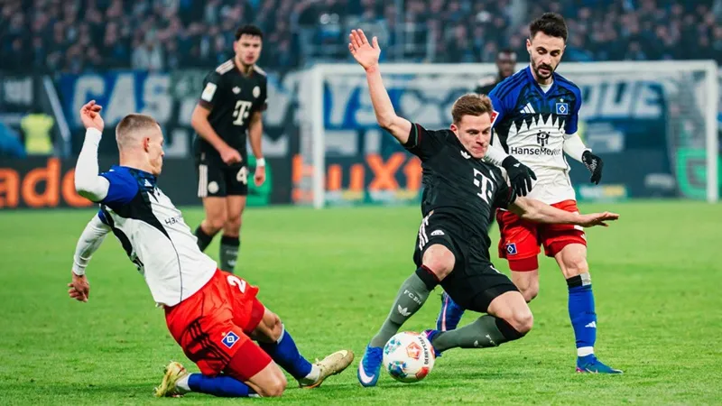 Hamburger gây sốc cho Bayern Munich khi giành được trận hòa 2-2 tại Bundesliga.