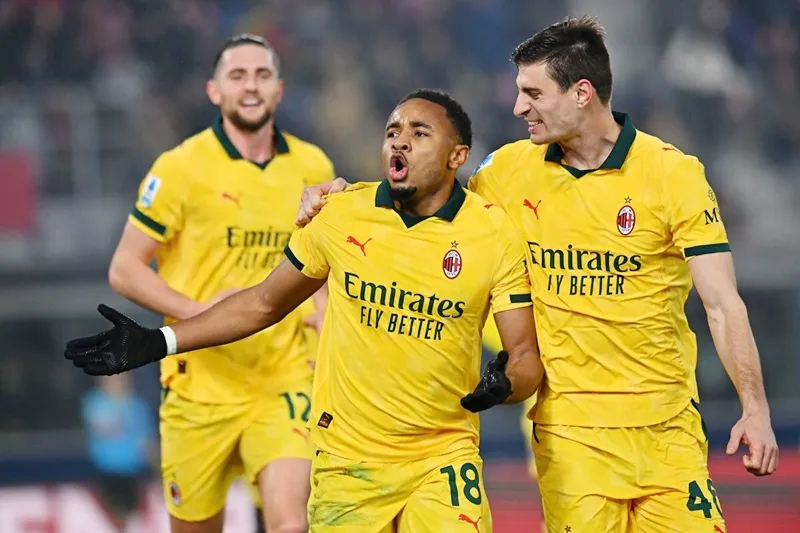 AC Milan kéo dài chuỗi bất bại tại Serie A lên 22 trận sau chiến thắng 3-0 trước Bologna.