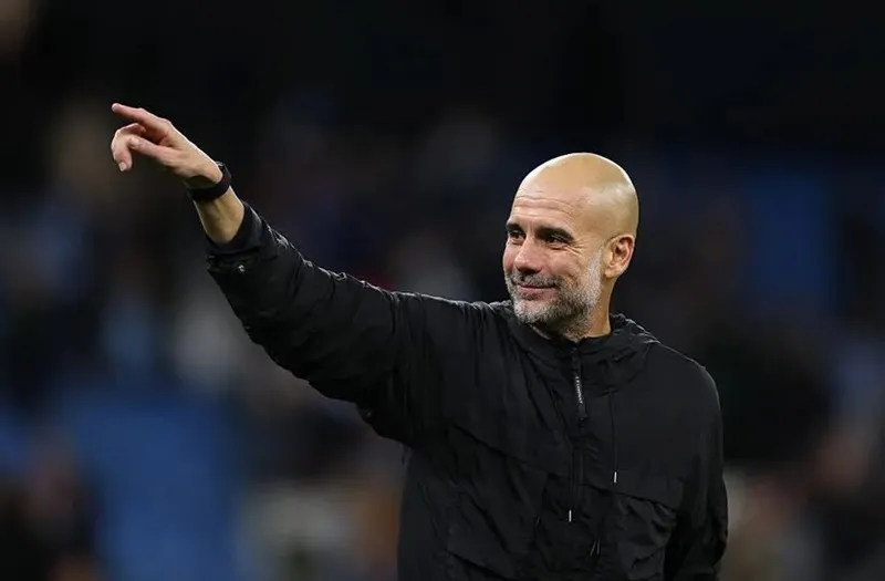 HLV Pep Guardiola tự tin Man.City vẫn có thể bắt kịp Arsenal ở Premier League.