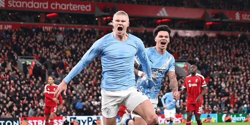 Erling Haaland giữ vững hy vọng vô địch Ngoại hạng Anh của Man.City bằng quả phạt đền quyết định.