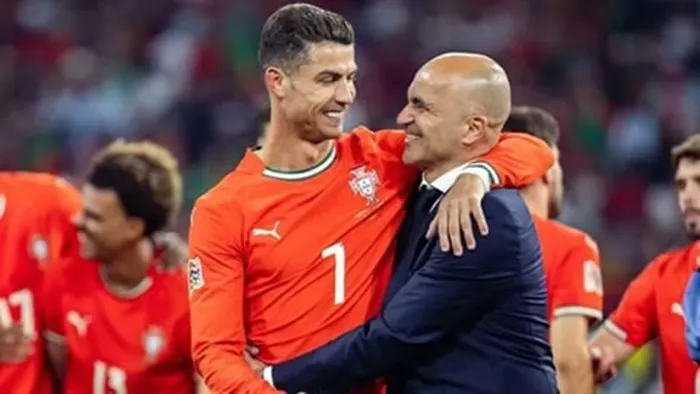 HLV Roberto Martinez và Cristiano Ronaldo