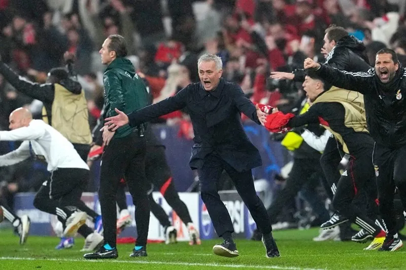 Jose Mourinho tin Benfica có thể đánh bại Real Madrid một lần nữa tại Champions League.