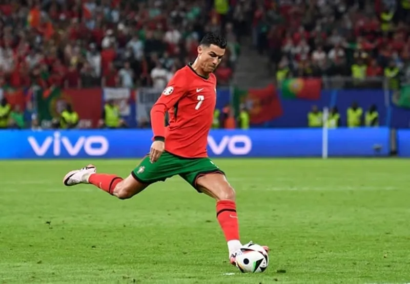 Cristiano Ronaldo đã chơi 22 trận ở 5 vòng chung kết World Cup
