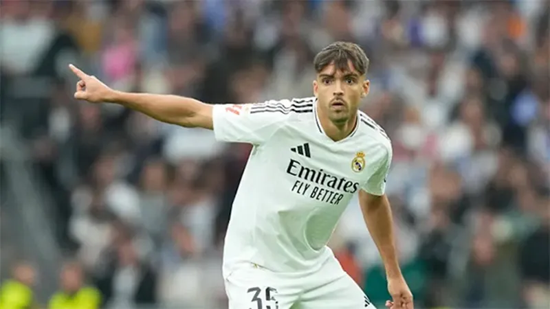 Chấn thương mới nhất của Raul Asencio sẽ ảnh hưởng đến Real Madrid trong cuộc đua vô địch La Liga với Bacelona.