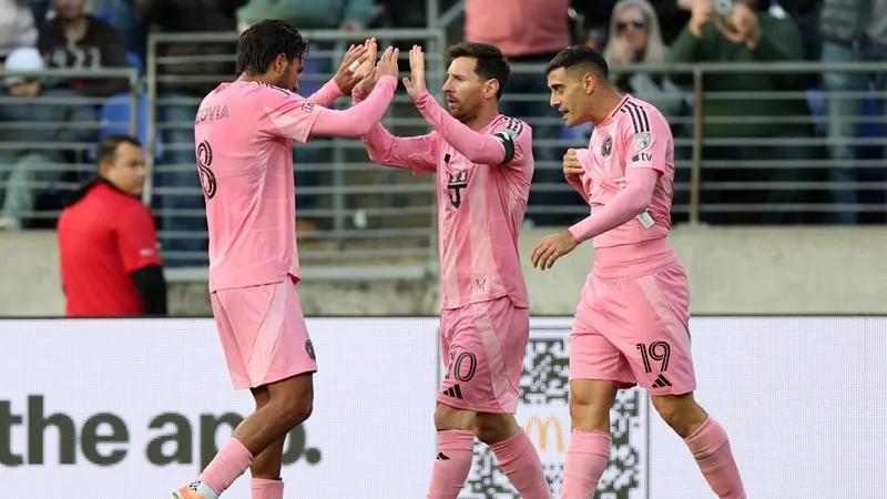 Lionel Messi ghi bàn thứ 899 trong sự nghiệp để giúp Inter Miami thắng 2-1 trước D.C. United.