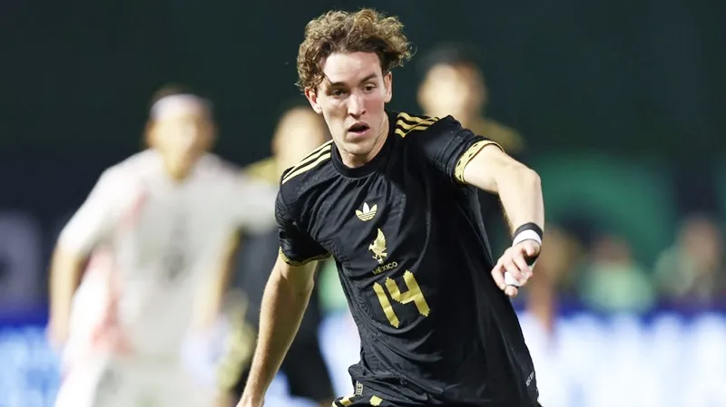 Đội tuyển Mexico chịu thêm tổn thất lớn khi tiền vệ Marcel Ruiz loại khỏi World Cup 2026.