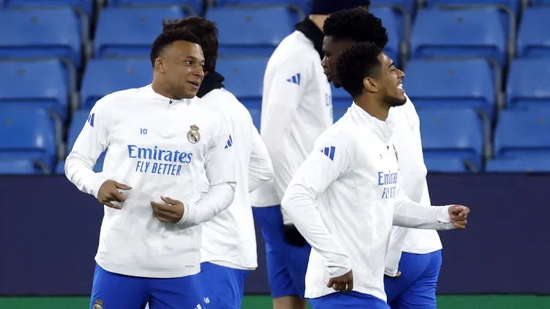 Kylian Mbappe sẵn sàng trở lại sau chấn thương khi Real Madrid làm khách tại Man.City.