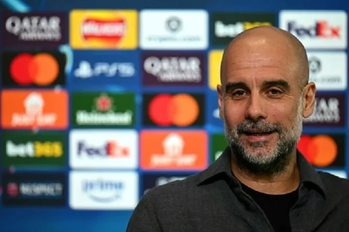 HLV Pep Guardiola trong buổi họp báo trước trận đấu