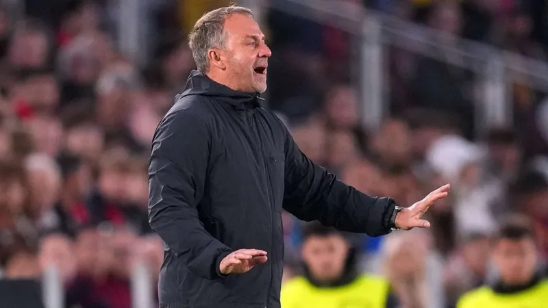 HLV Hansi Flick giúp Barcelona xoay chuyển động lực trong hiệp 2 để giành chiến thắng 7-2 trước Newcastle.