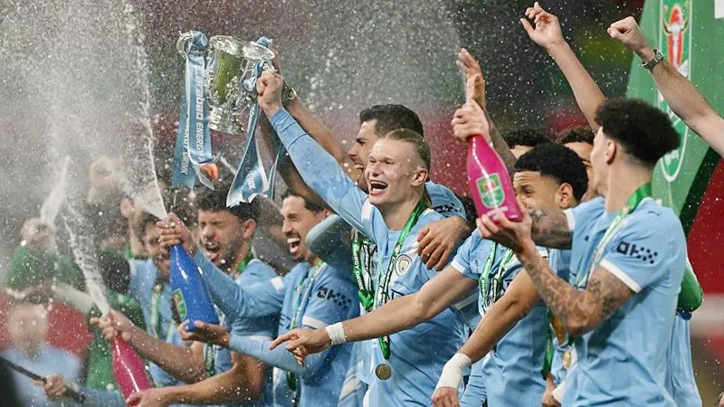 Man.City thắng áp đảo 2-0 trước Arsenal trong trận chung kết Cúp Liên đoàn Anh.