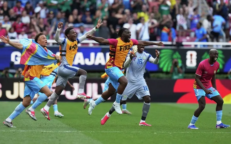 CHDC Congo đánh bại Jamaica 1-0 để giành vé dự World Cup sau 52 năm.