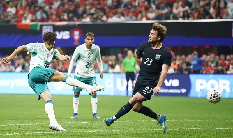 Joao Felix hoàn thành chiến thắng 2-0 của Bồ Đào Nha trước đội tuyển đồng chủ nhà Mỹ.