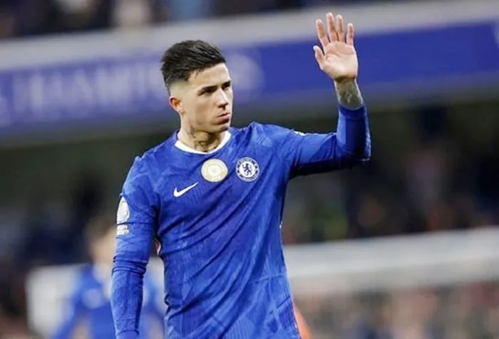 Enzo Fernandez đã bị vạ miệng khi “tán tỉnh” Real Madrid