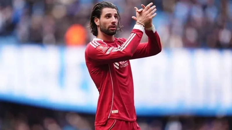 Dominik Szoboszlai của Liverpool sau màn trình diễn kém cỏi ở tứ kết cúp FA.