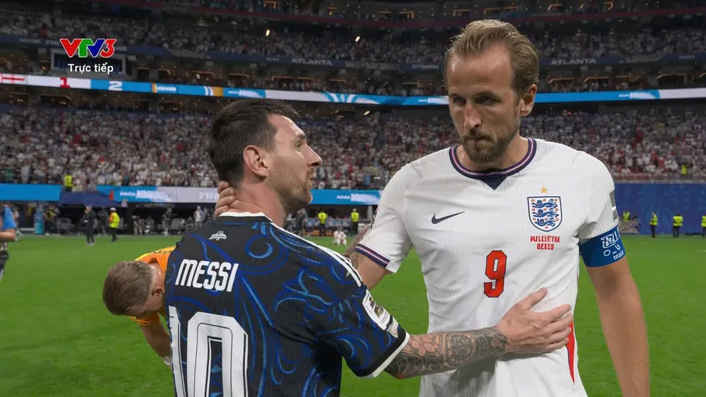 Harry Kane ngậm ngùi chứng kiến Lionel Messi giành quyền vào chung kết.