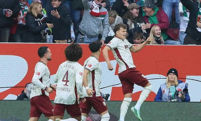 Robin Fellhauer ghi bàn thắng nhanh nhất trong lịch sử Bundesliga chỉ sau 8 giây. Ảnh: THX