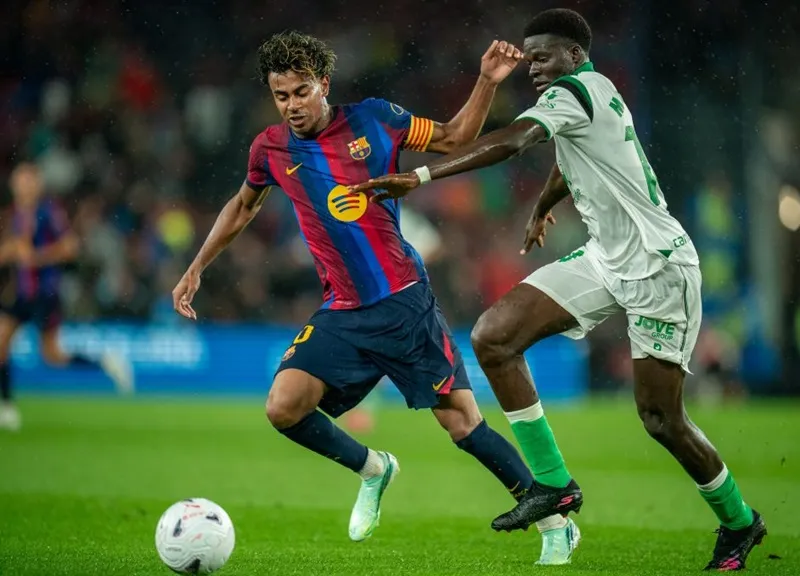 Lamine Yamal đang thể hiện phong độ ấn tượng mùa này cùng Barcelona. Ảnh: THX