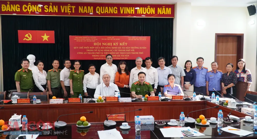 Hội nghị ký kết Quy chế phối hợp giữa Hội đồng định giá tài sản thường xuyên trong tố tụng hình sự cấp thành phố, Công an TPHCM, Viện KSND TPHCM