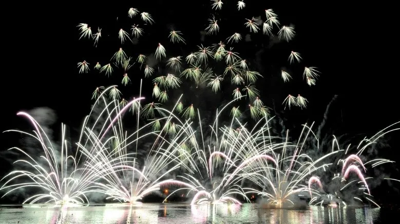 Dư vị khó quên của “đại tiệc” pháo hoa đêm khai mạc Hỏa ảnh 2