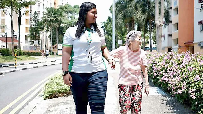 “Đôi bạn thân” Ahmala và Helen Fernandez