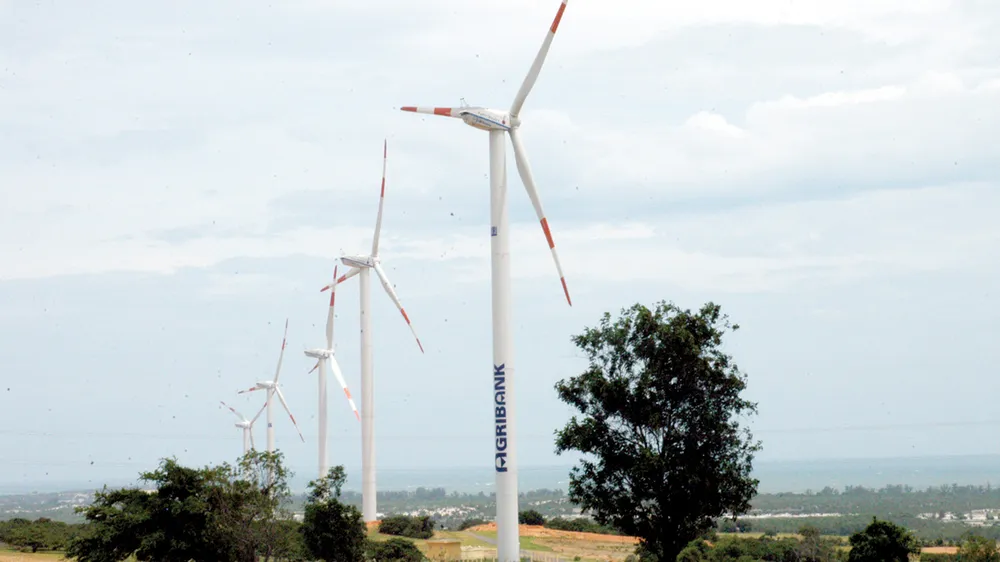 Sử dụng năng lượng sạch, góp phần làm trong sạch môi trường                              Ảnh: THÀNH TRÍ