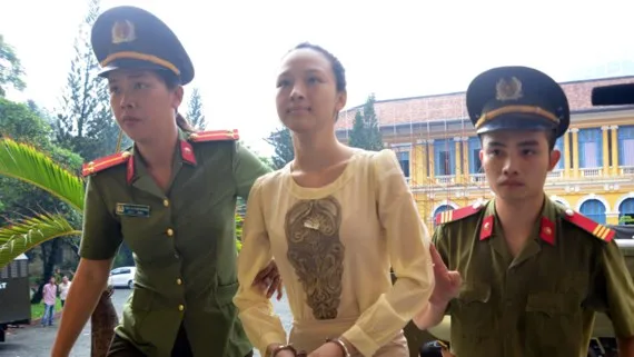 Hoa hậu Trương Hồ Phương Nga bị truy tố tội lừa đảo  ​