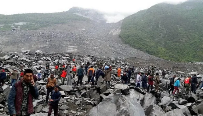 Lở đất kinh hoàng ở Tứ Xuyên, hơn 140 người mất tích  ảnh 3