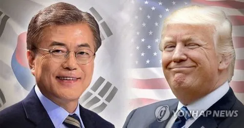 Tổng thống Hàn Quốc Moon Jae-in và Tổng thống Mỹ Donald Trump. Ảnh: YONHAP