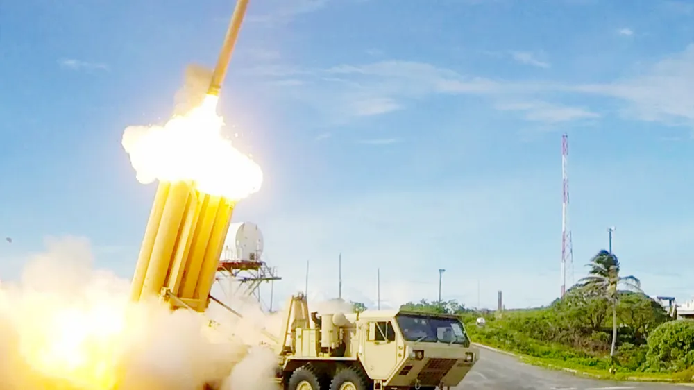 Triều Tiên thử tên lửa xuyên lục địa: Đảo lộn bàn cờ chính trị ảnh 1