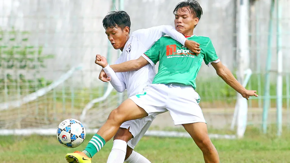 Gánh nặng 10 tỷ đồng/mùa sẽ là con số “khó” cho Mancons SG khi thăng hạng Nhất. Ảnh: Dương Thu