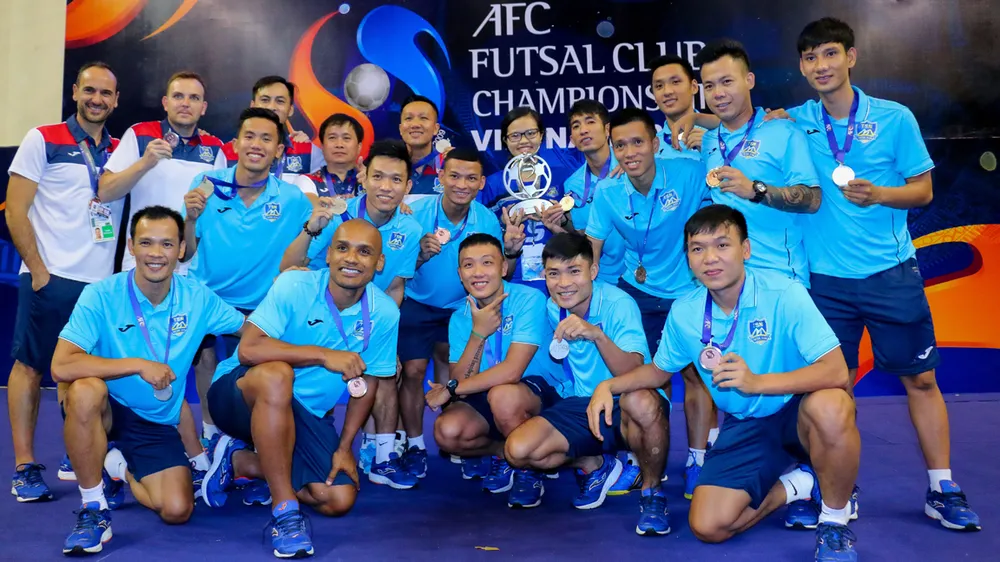 Huy chương đồng cũng là thành tích tốt của Thái Sơn Nam. Ảnh: Dũng Phương