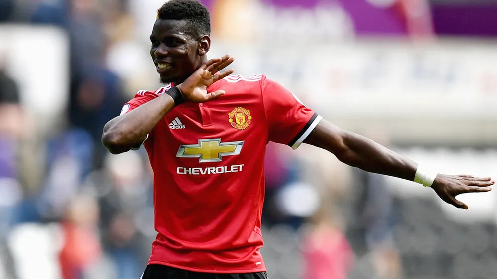 Một Paul Pogba tỏa sáng đang cùng Man.United tiến đi dũng mãnh.