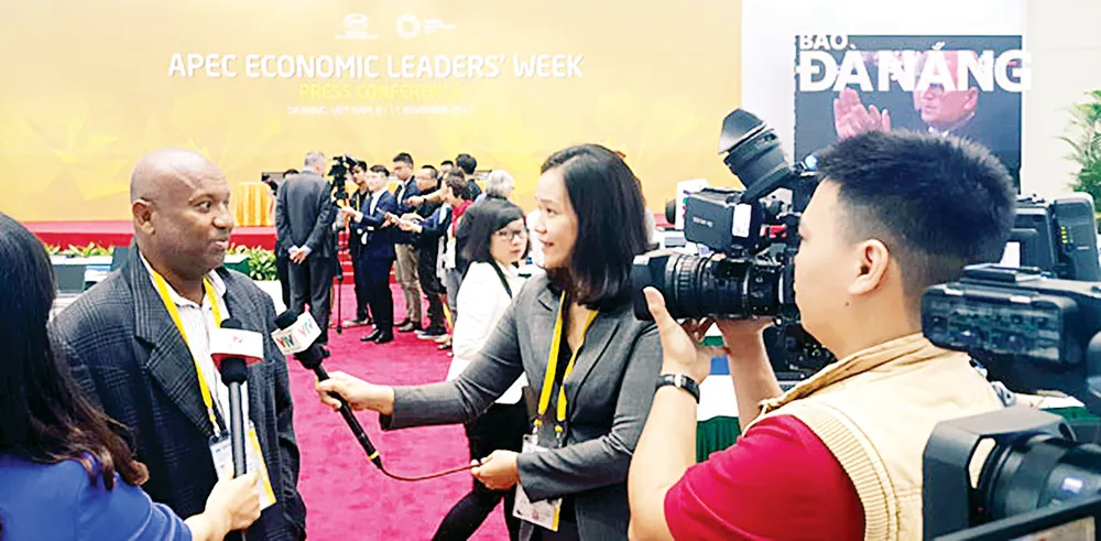 Báo Đảng góp phần xây dựng nếp sống văn minh ảnh 1