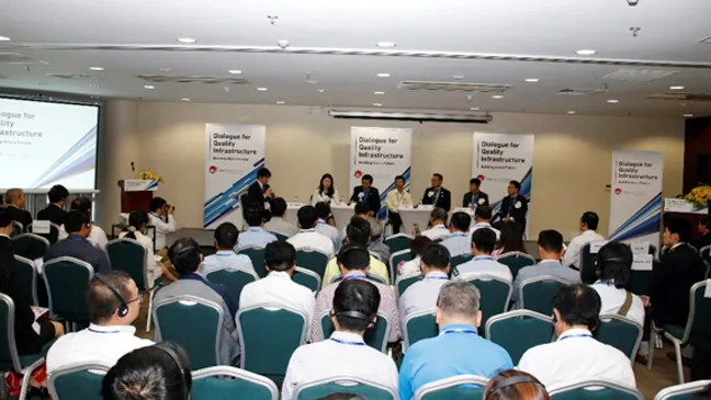 Quang cảnh buổi Đối thoại về Hạ tầng chất lượng cao – Xây dựng tương lai châu Á  