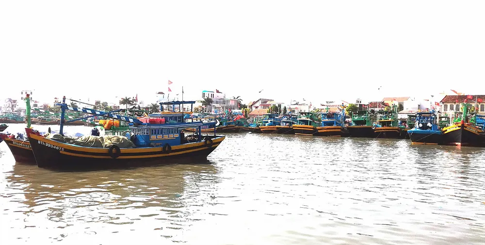 Nghề mành chụp 4 tăng gông ra đời góp phần giải quyết bài toán thiếu lao động,  giúp ngư dân chuyển đổi nghề hiệu quả